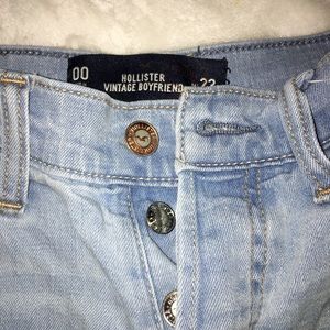 “Vintage” boyfriend jeans hollister